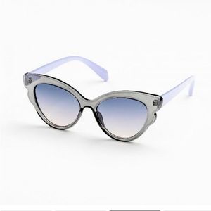 Grey & White Women’s Cat Eye Sunglasses